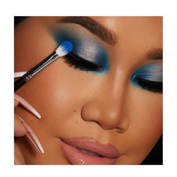 ONE/SIZE Visionary Eyeshadow Palette NIB - Picture 6 of 9